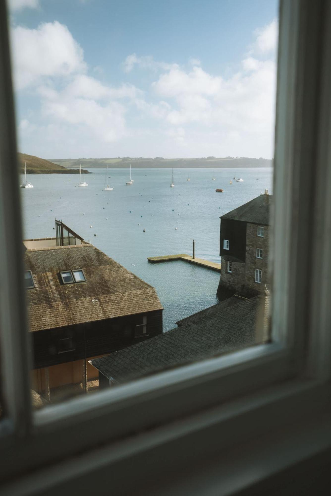 Breathtaking High Street Townhouse With Stunning Sea Views At 'The Old Fishermans Townhouse' Falmouth Esterno foto